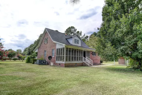 212 N 4th Ave, Atkinson, NC 28421 photo 23