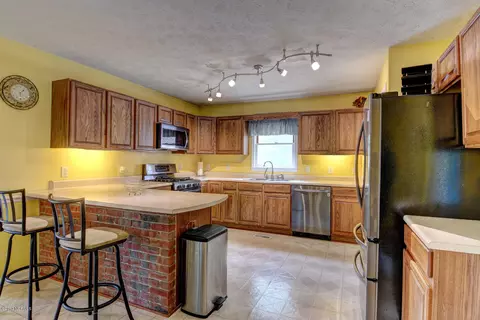 212 N 4th Ave, Atkinson, NC 28421 photo 8