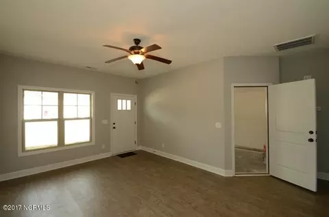 302 Winstead Loop Rd, Richlands, NC 28574 photo 10