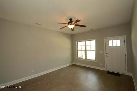 302 Winstead Loop Rd, Richlands, NC 28574 photo 13