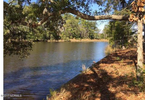 236 Jonaquins Dr, Beaufort, NC 28516