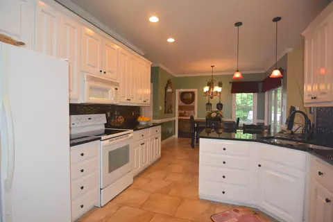 1003 Taberna Cir, New Bern, NC 28562 photo 8