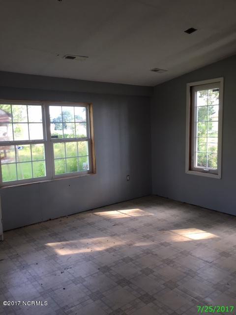 28 Crown Point Rd, Hubert, NC 28539 photo 2