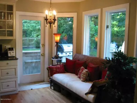 411 Lakeview Dr, Hampstead, NC 28443 photo 7