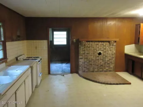 730 Creek Rd, Bath, NC 27808 photo 8