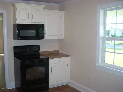328 2nd St, Ayden, NC 28513 photo 5
