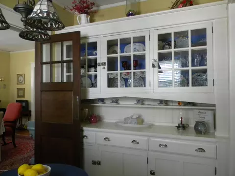 207 E Nash St, Spring Hope, NC 27882 photo 5