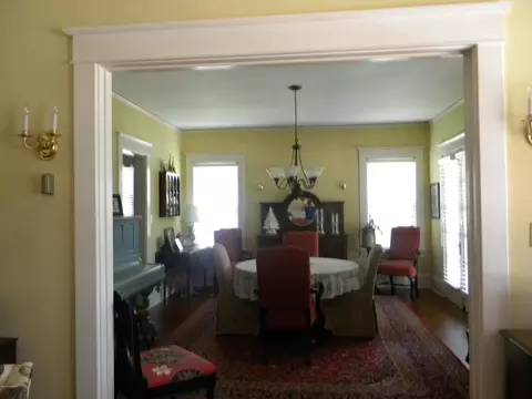 207 E Nash St, Spring Hope, NC 27882 photo 3