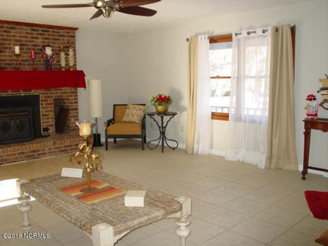 302 Grovediere Ln, Hampstead, NC 28443 photo 14