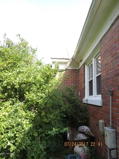 2277 Willard Rd, Willard, NC 28478 photo 4