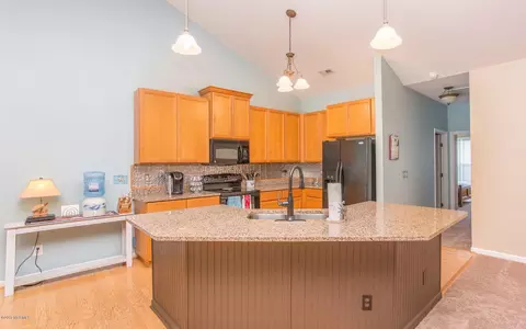 110 E Stockton Pl, Hampstead, NC 28443 photo 7
