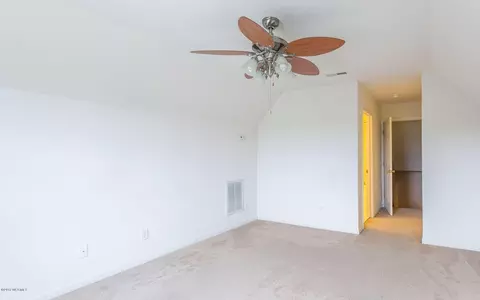 110 E Stockton Pl, Hampstead, NC 28443 photo 18