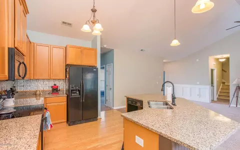 110 E Stockton Pl, Hampstead, NC 28443 photo 10