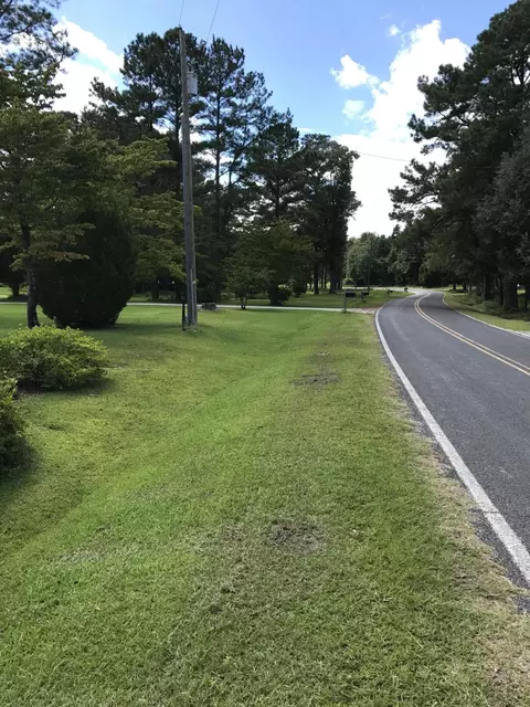 165 Perrytown Loop Rd, New Bern, NC 28562 photo 2