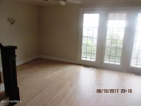 750 E Front St, New Bern, NC 28560 photo 7