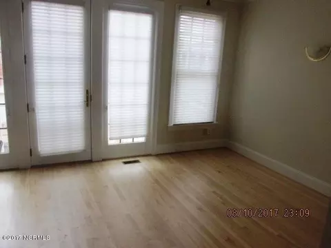 750 E Front St, New Bern, NC 28560 photo 6