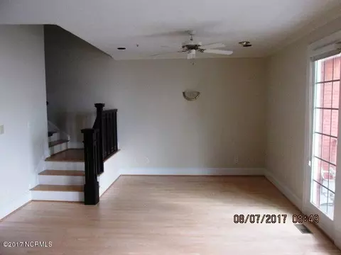 750 E Front St, New Bern, NC 28560 photo 8
