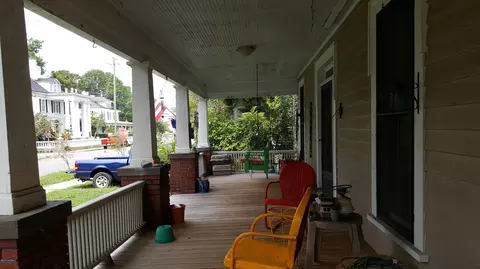 206 E 2nd St, Washington, NC 27889 photo 2
