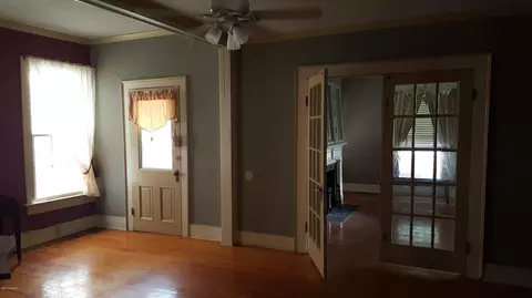 206 E 2nd St, Washington, NC 27889 photo 8