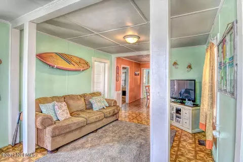 109 N 3rd Ave, Kure Beach, NC 28449 photo 4