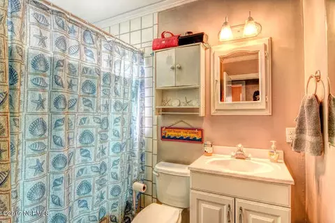 109 N 3rd Ave, Kure Beach, NC 28449 photo 14