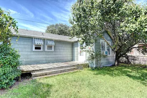 109 N 3rd Ave, Kure Beach, NC 28449 photo 19