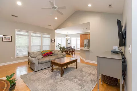 411 Azalea Dr, Hampstead, NC 28443 photo 4