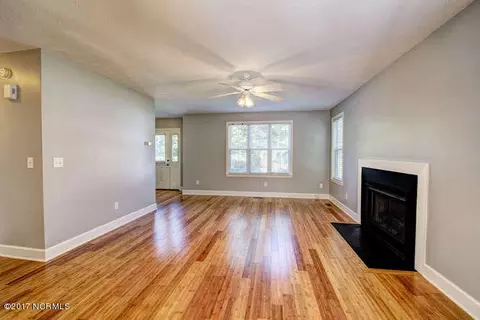 25 Merganser Loop, Rocky Point, NC 28457 photo 3
