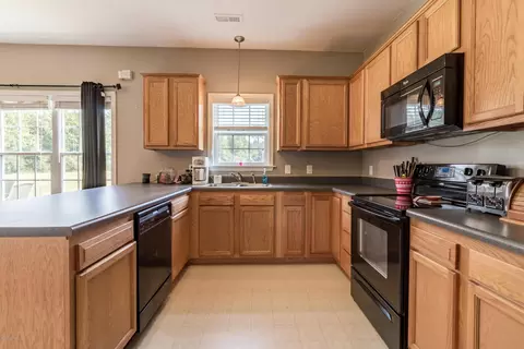 100 Hall Effect Ln, Maple Hill, NC 28454 photo 6