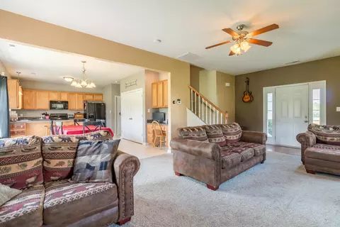 100 Hall Effect Ln, Maple Hill, NC 28454 photo 5