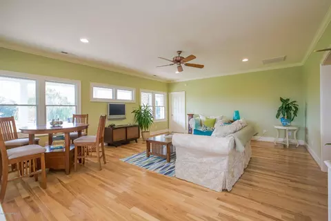 508 E Windward Landing Pl, Hampstead, NC 28443 photo 14