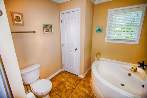 627 Bishop Ct, Hampstead, NC 28443 photo 17
