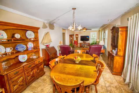 627 Bishop Ct, Hampstead, NC 28443 photo 10