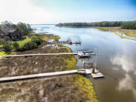 627 Bishop Ct, Hampstead, NC 28443 photo 38