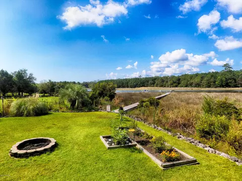 627 Bishop Ct, Hampstead, NC 28443 photo 31