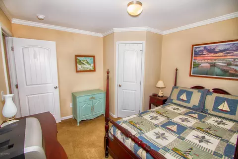627 Bishop Ct, Hampstead, NC 28443 photo 25