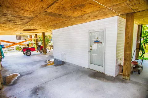 627 Bishop Ct, Hampstead, NC 28443 photo 4