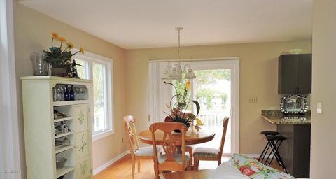 212 Sandfiddler E, Emerald Isle, NC 28594 photo 10