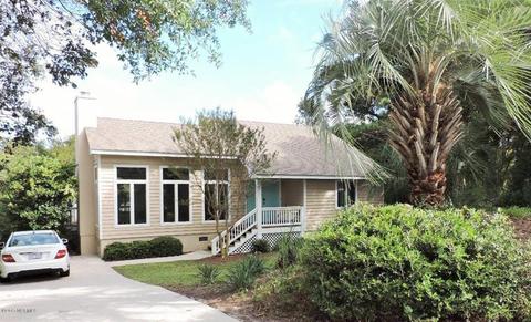 212 Sandfiddler E, Emerald Isle, NC 28594 photo 1
