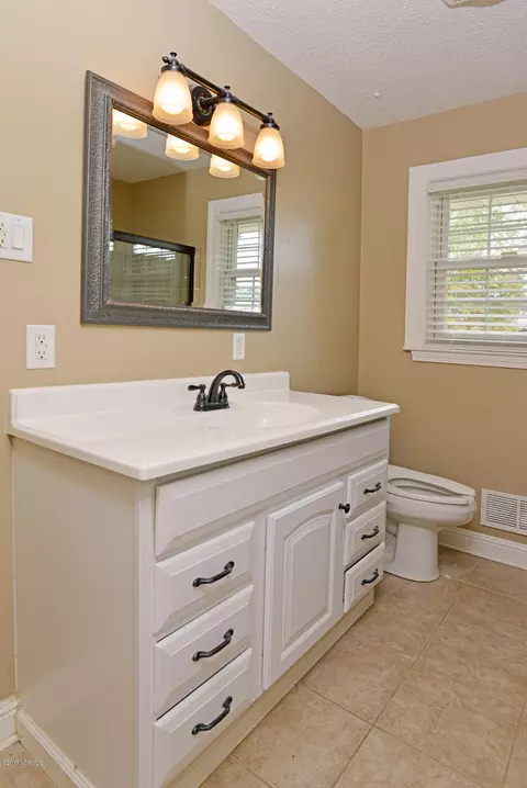 207 W W 9th St, Ayden, NC 28513 photo 38