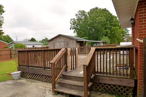 207 W W 9th St, Ayden, NC 28513 photo 5