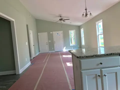 128 Holly Tree Ln, Hampstead, NC 28443 photo 5
