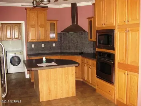 139 Robert E Lee Dr, Willard, NC 28478 photo 2