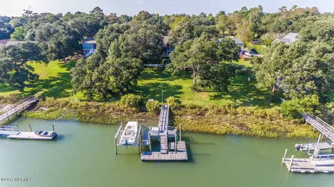 352 Olde Point Loop, Hampstead, NC 28443 photo 8