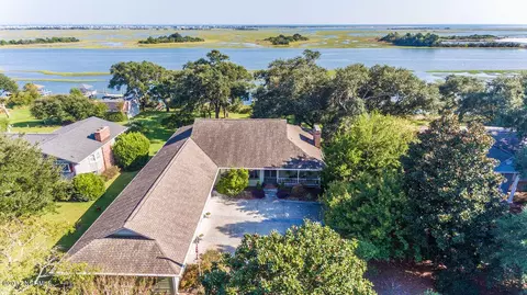 352 Olde Point Loop, Hampstead, NC 28443 photo 1