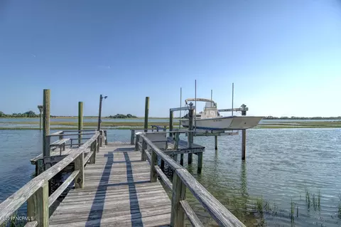 352 Olde Point Loop, Hampstead, NC 28443 photo 6