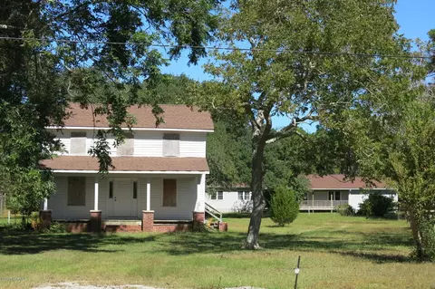 545 Seashore Dr, Atlantic, NC 28511 photo 1