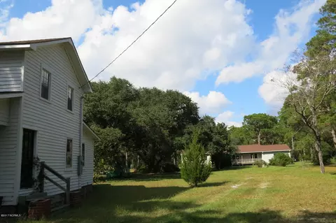 545 Seashore Dr, Atlantic, NC 28511 photo 4