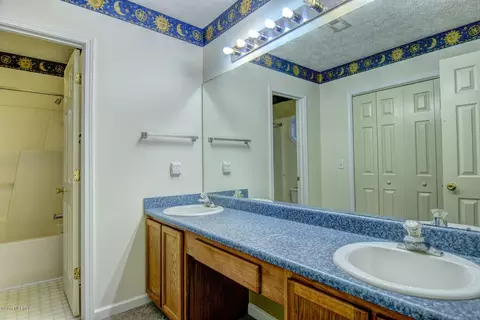105 Laurel Oak Ct, Hampstead, NC 28443 photo 13