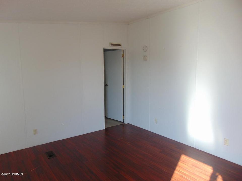  416 Windchime Dr, Greenville, NC 27834 photo 3